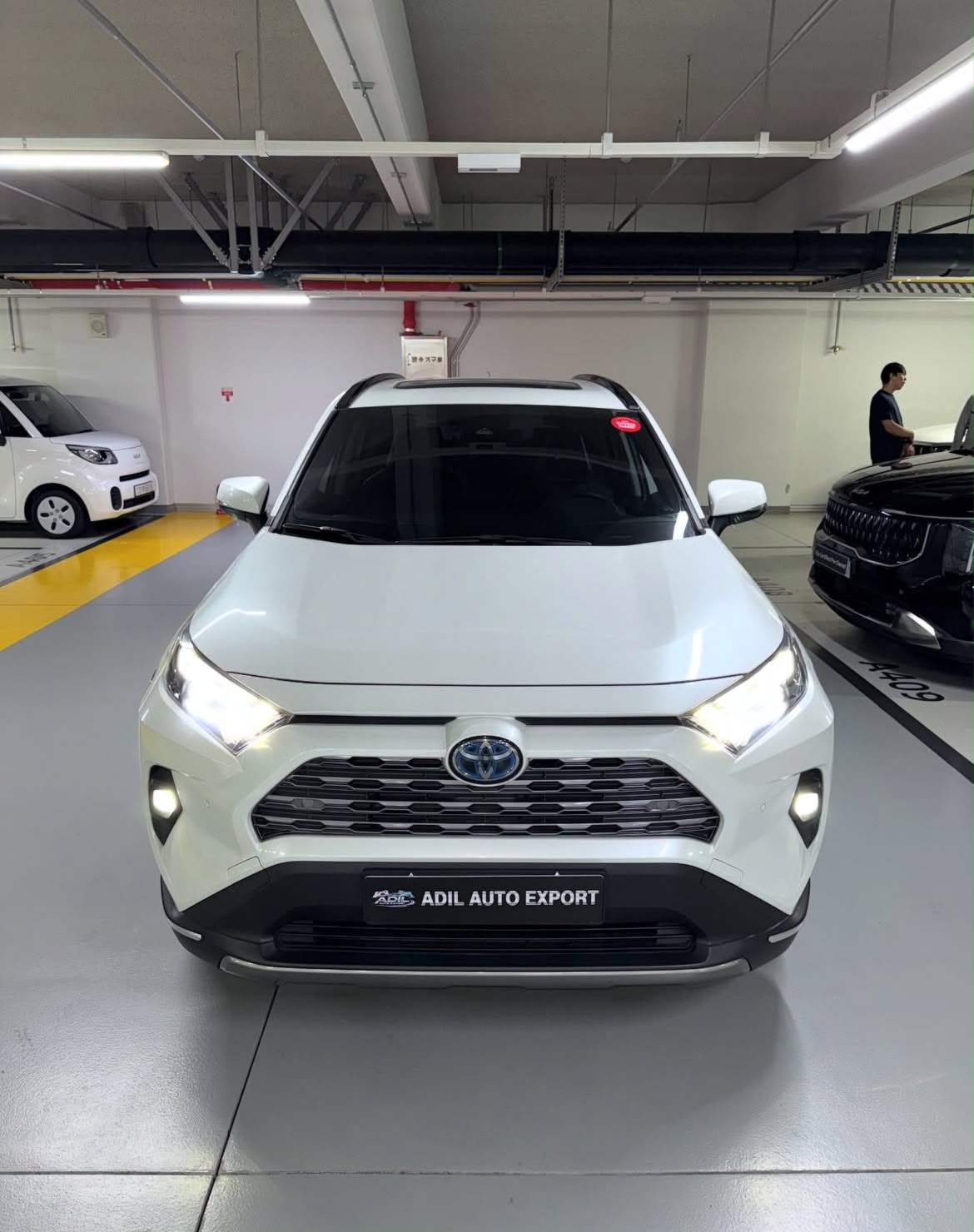 TOYOTA RAV4 LIMITED HYBRID 2023 – Image 7